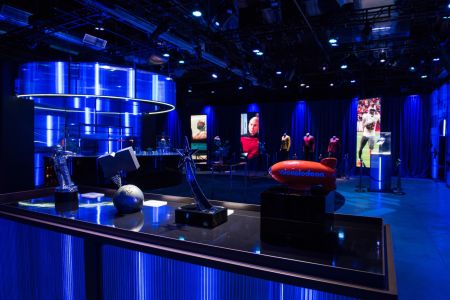 Bar Header And Vitrines For Paramount Upfronts