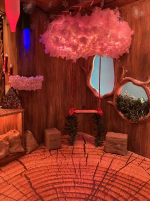 Candy Cottage With Sweet Co