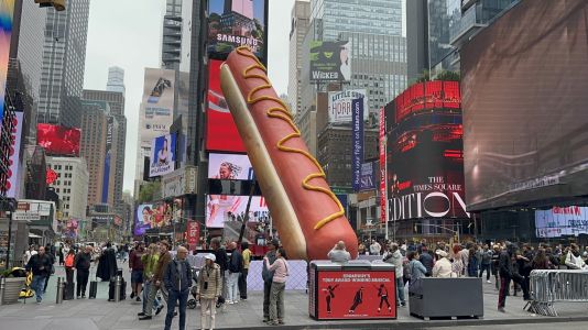 Hot Dog In The City In Times Square